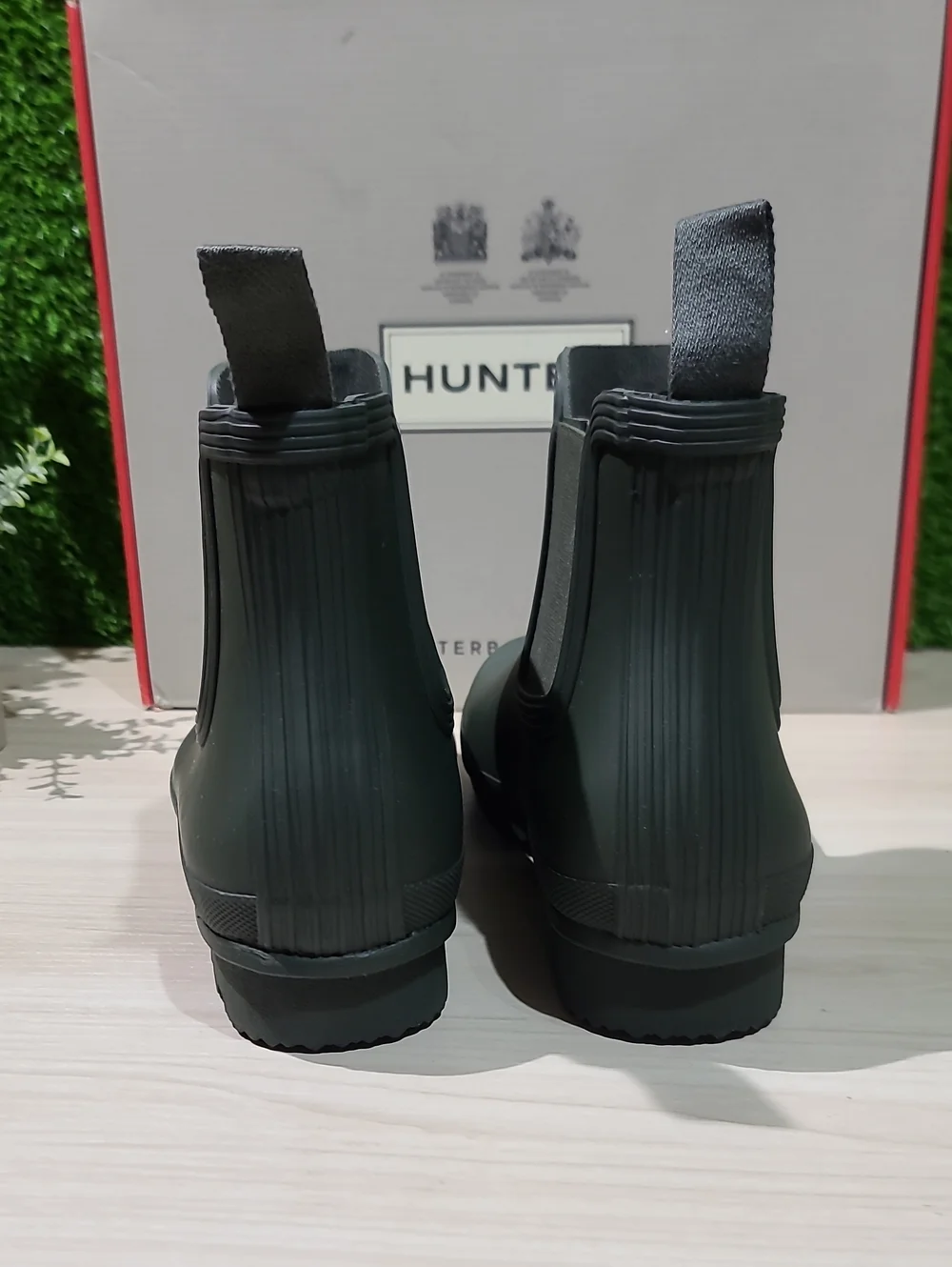 Hunter Men's Original Chelsea Rain Boots / Dark Olive US 9 NEW